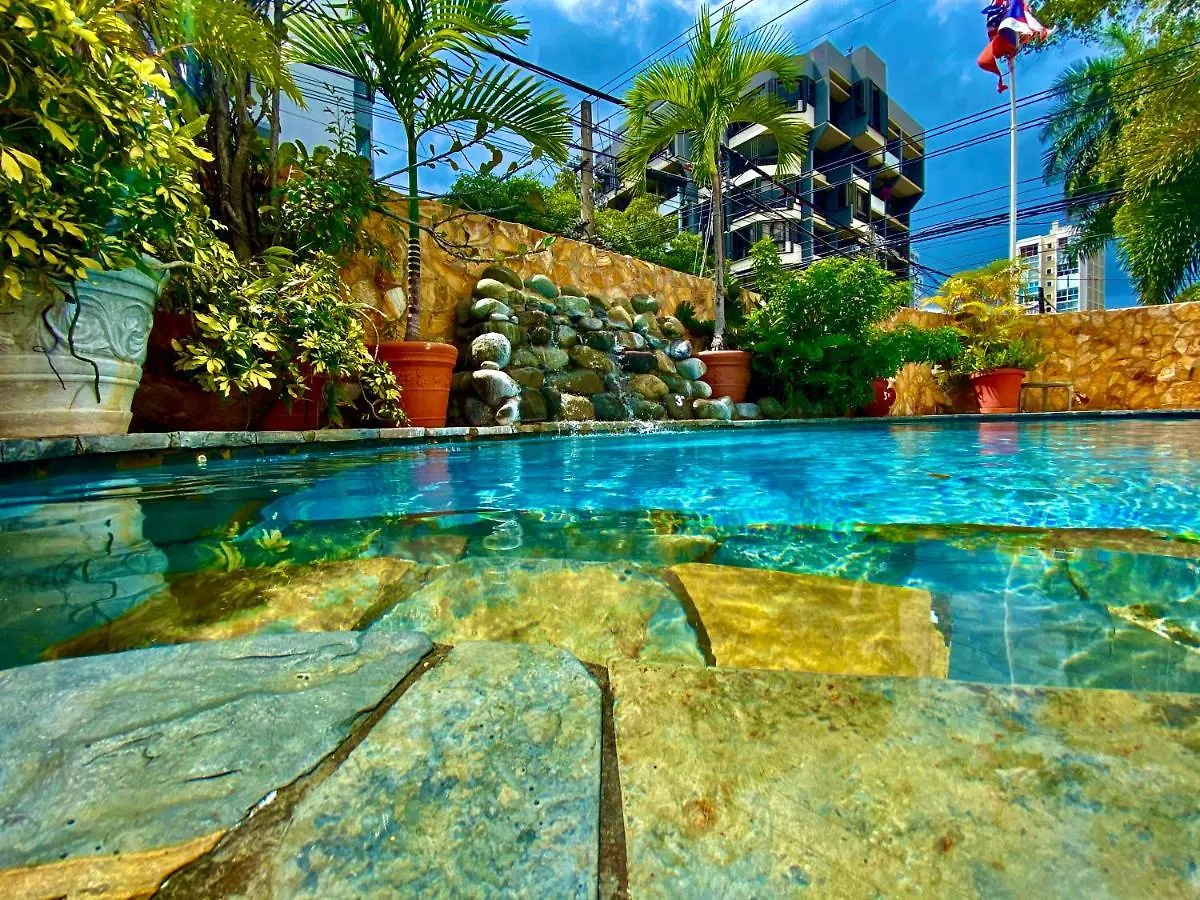 At Wind Chimes Boutique Hotel San Juan 3*,